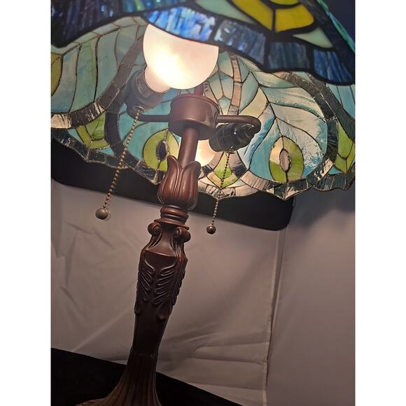 Vintage Tiffany Style 22" Stained Glass Peacock Table Lamp - Picture 8 of 11